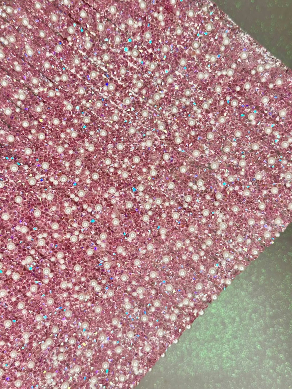 Micro manta strass/pérola cravejado Lomil Ref:8614 ROSA CLARO/BRANCO 10mm 02und