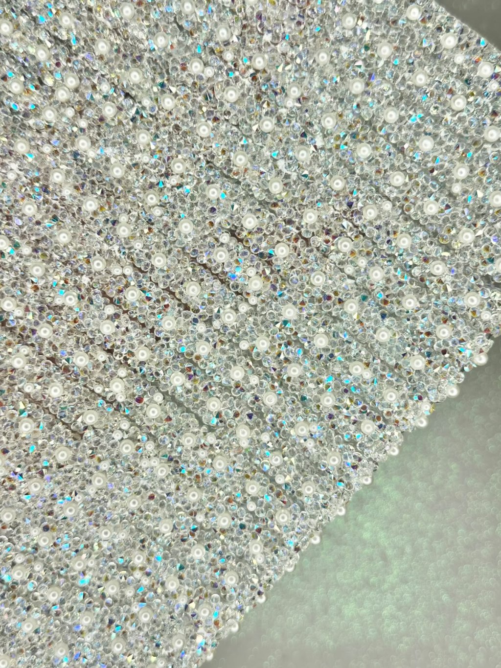 Micro manta strass/pérola cravejado Lomil Ref:8614 CRISTAL/BRANCO 10mm 02und