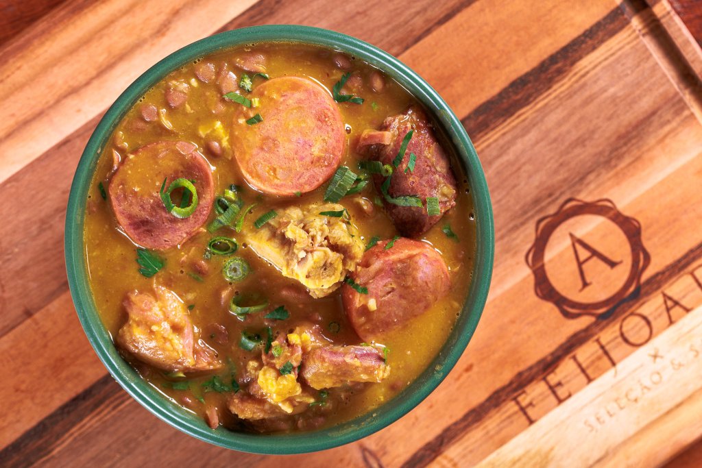 Feijoada do Chefe (Dupla) Serve duas pessoas
