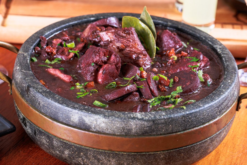 Feijoada Para 6 Pessoas Sem Acompanhamentos 2,2litros