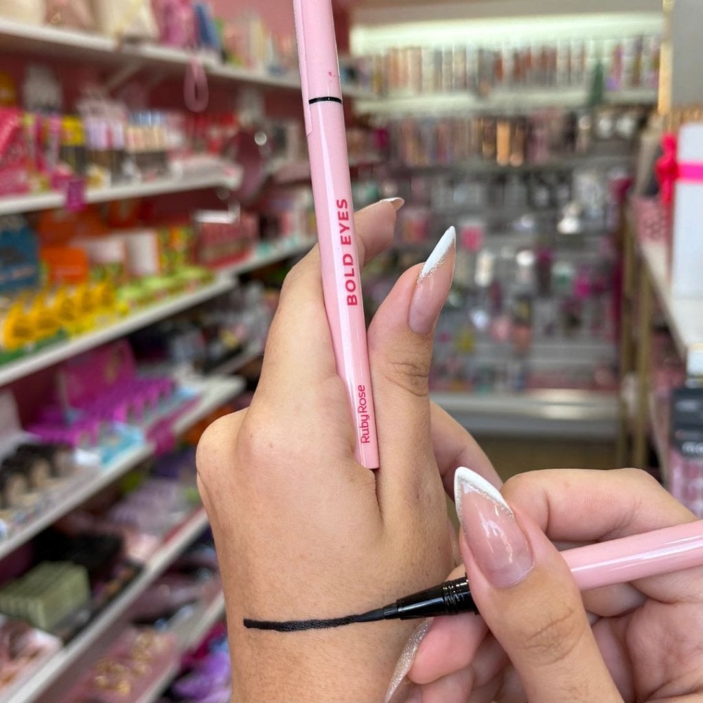 Caneta Delineadora Bold Eyes Ruby Rose 
