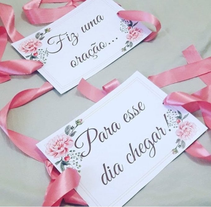 Par de Placas para Cadeiras dos noivos (Diversos - 40) Floral Rose Rosa