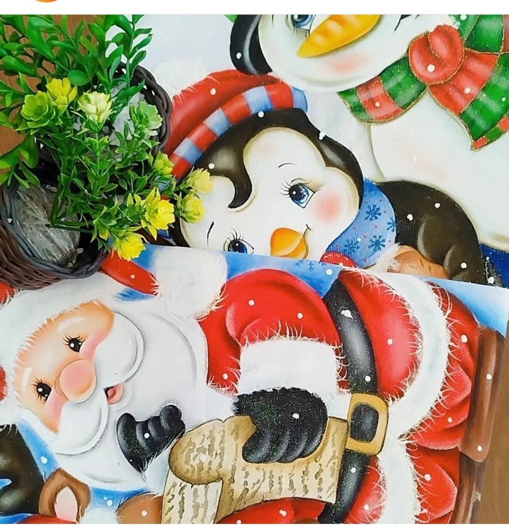 Papai Noel com rena e pinguin com boneco de neve 