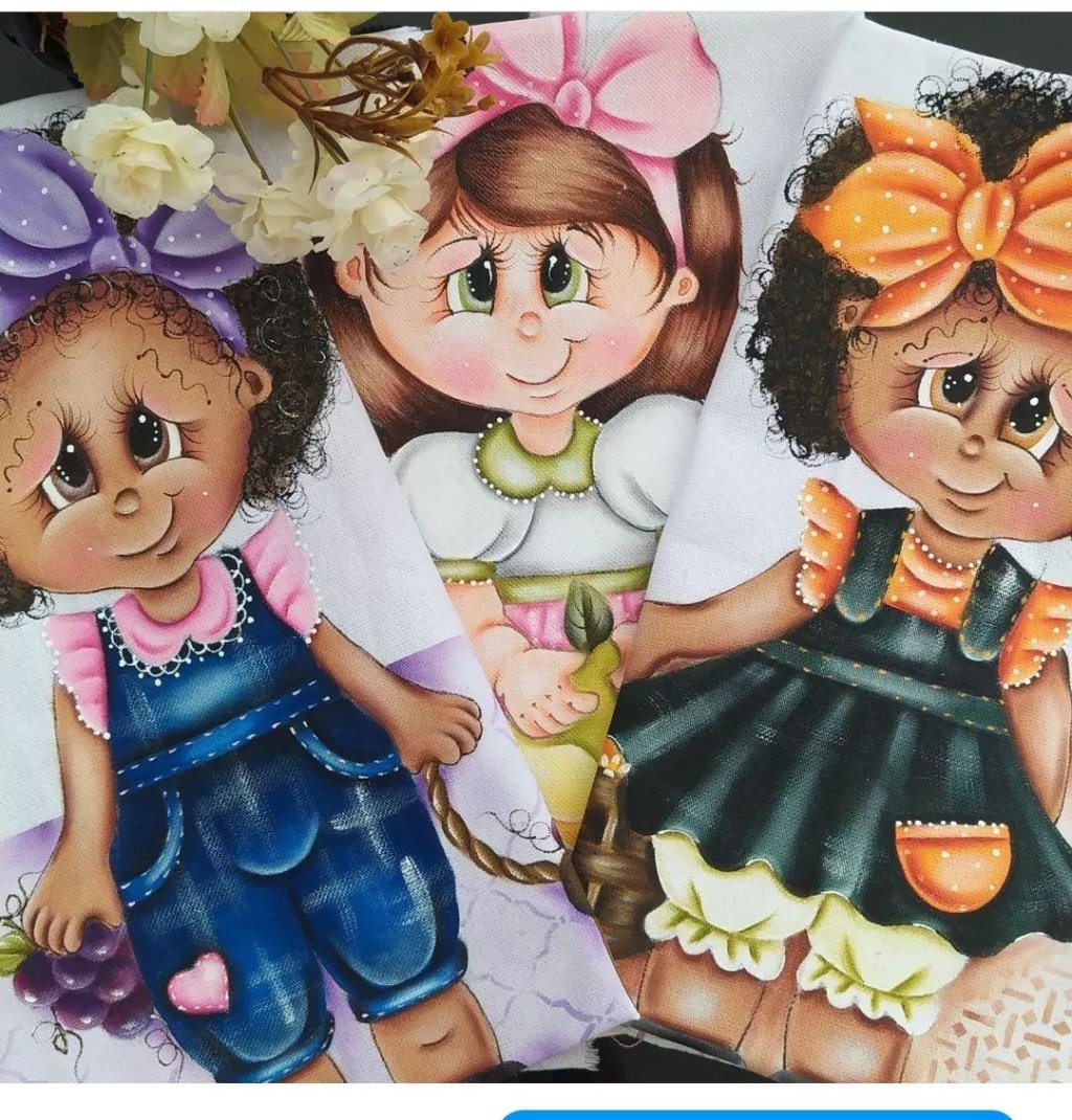 Meninas laranja,pera e uva