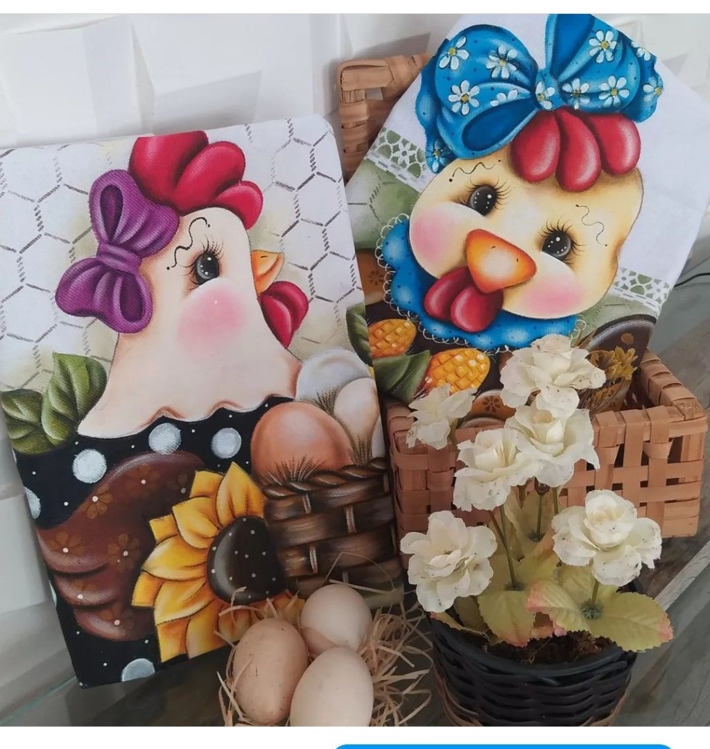 Galinha Filomena e galinha carijó 