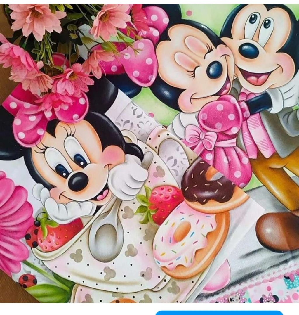 Minei na xícara e Mickey e minei chuva de amor 