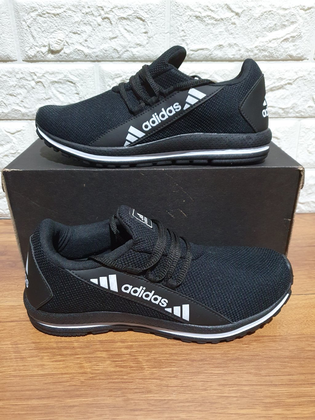 Adidas promoção cadarço opcional