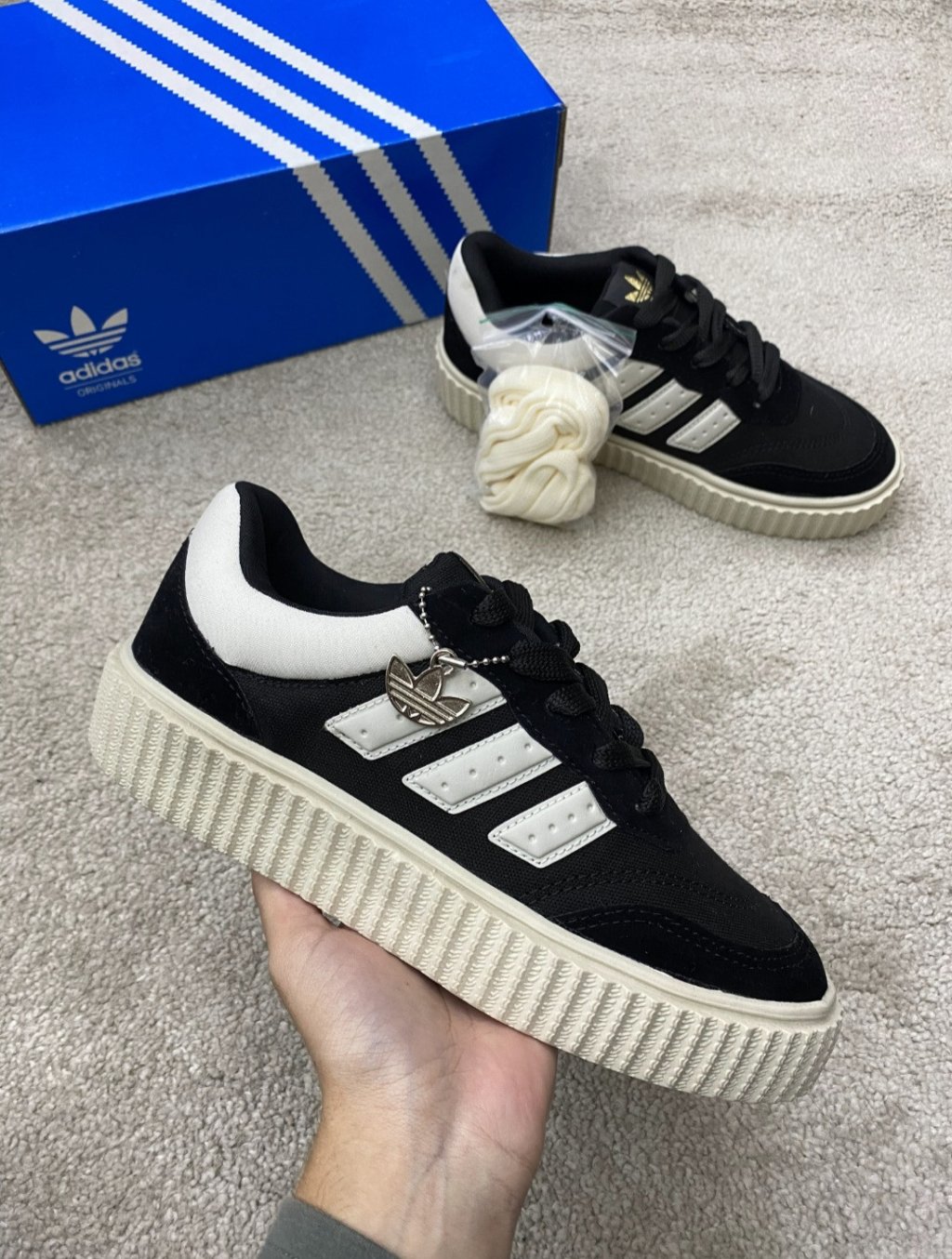 Adidas courtBlock 