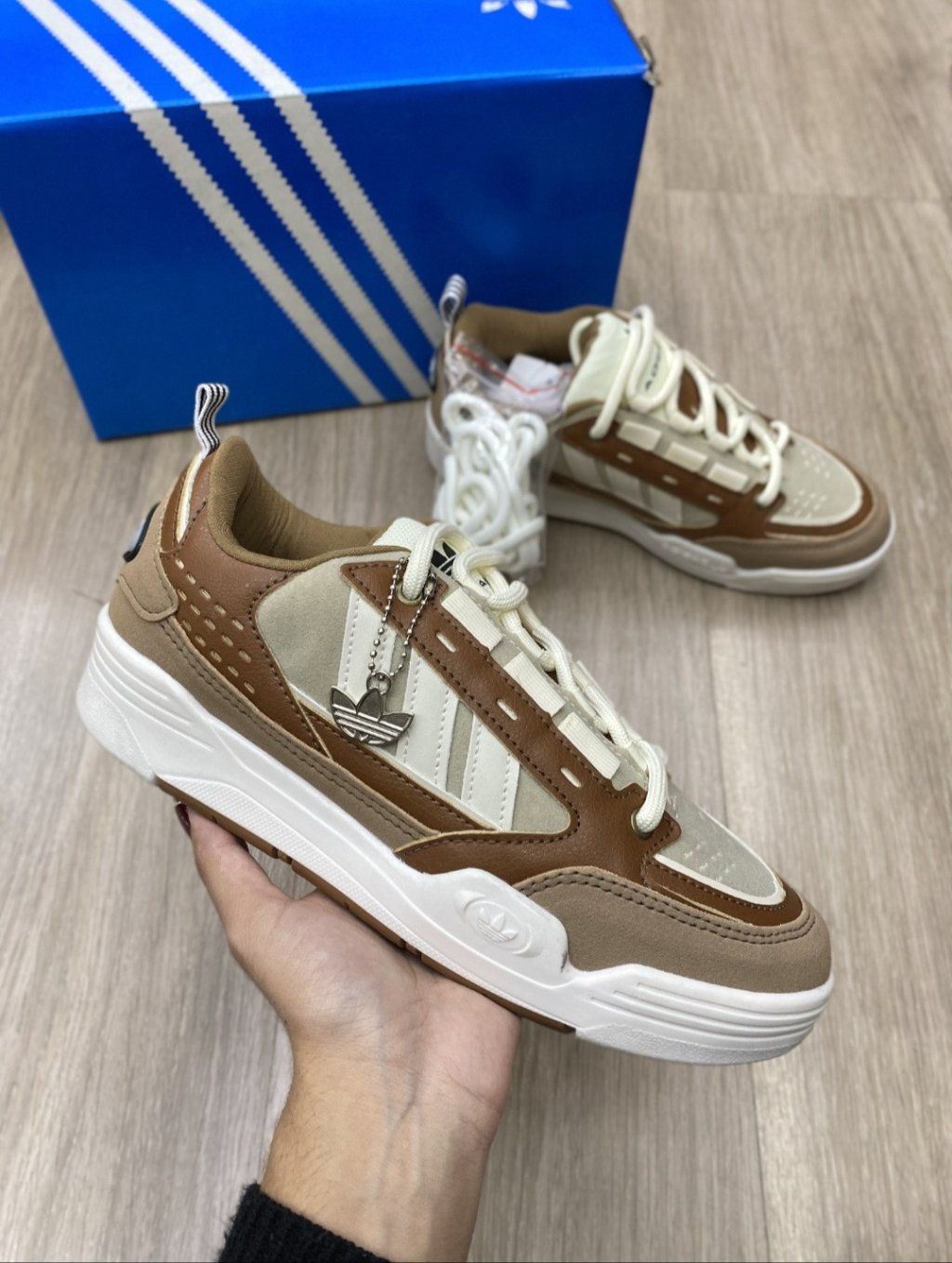 Adidas 2000