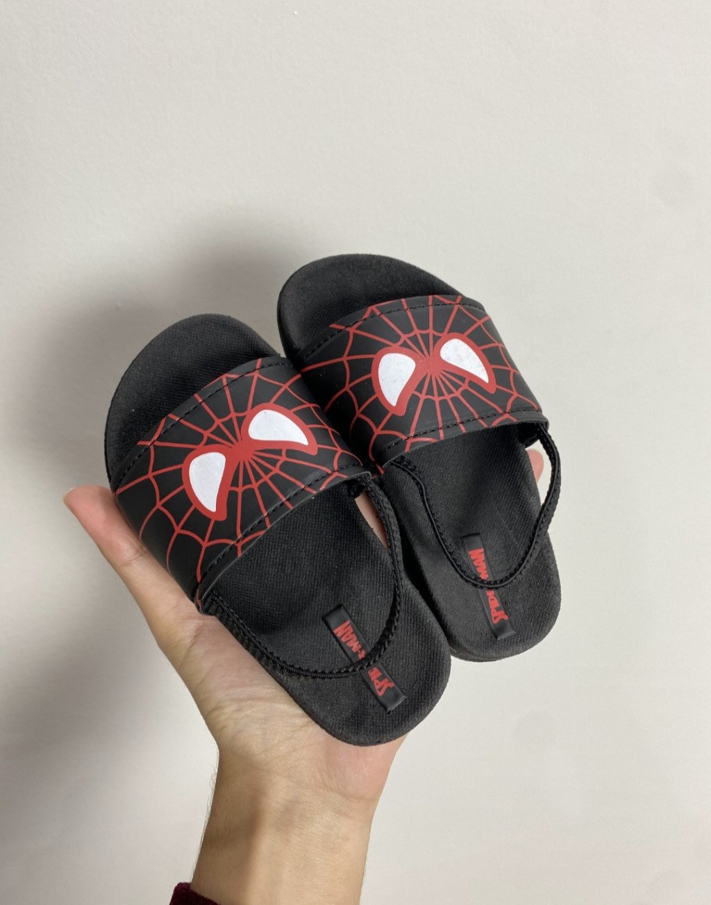 Slid homem aranha bebê 