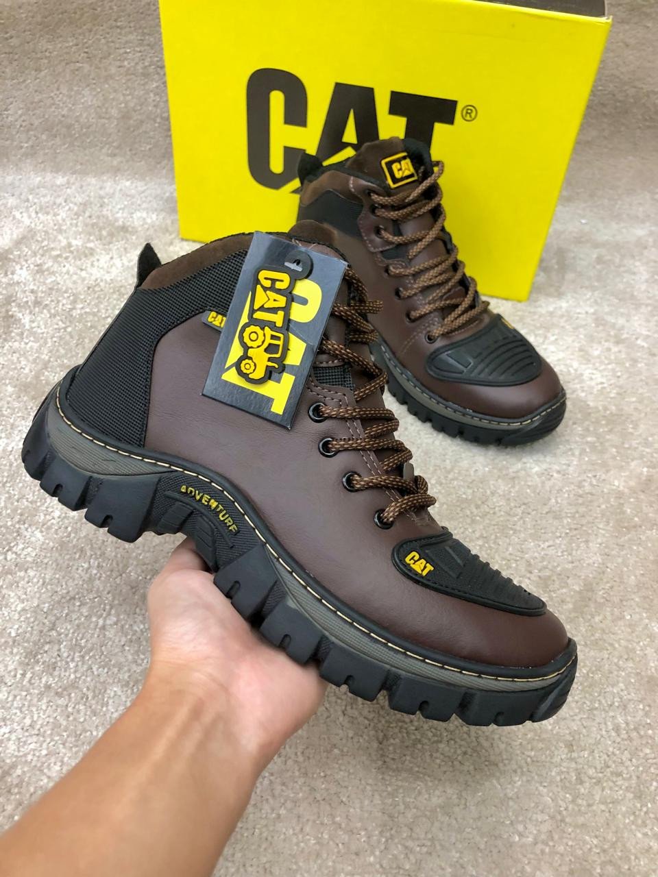 Caterpillar motoqueiro 