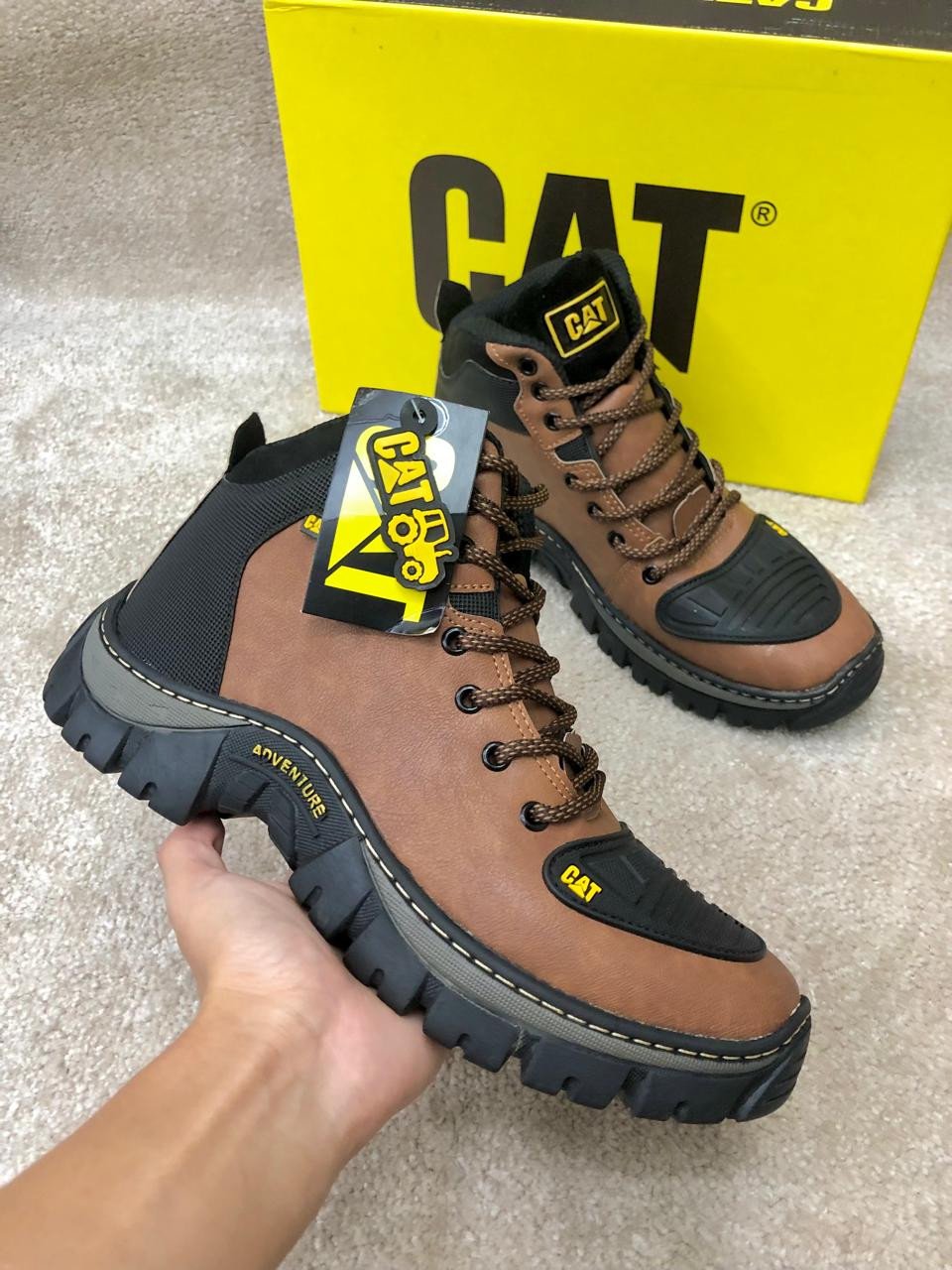 Caterpillar motoqueiro 