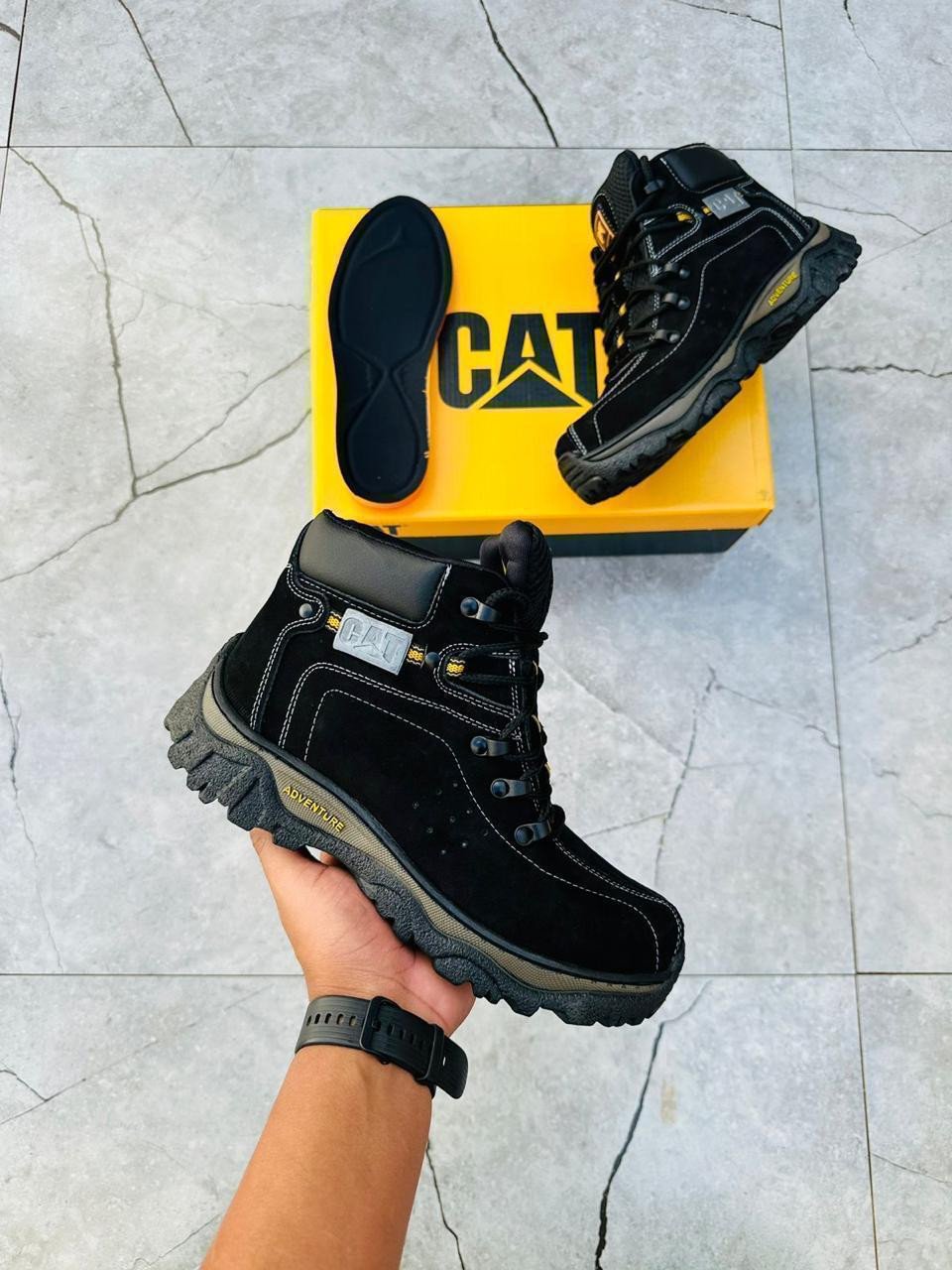 Caterpillar legítima, nobook 