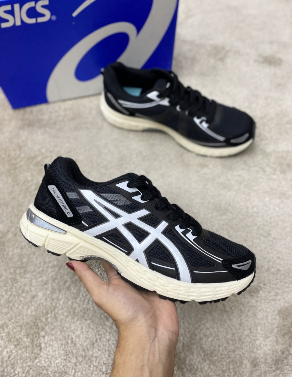 Asics gel-venture 6