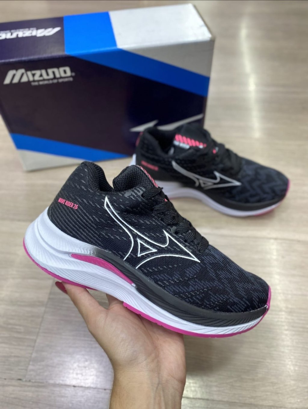 Mizuno wave Rider 26