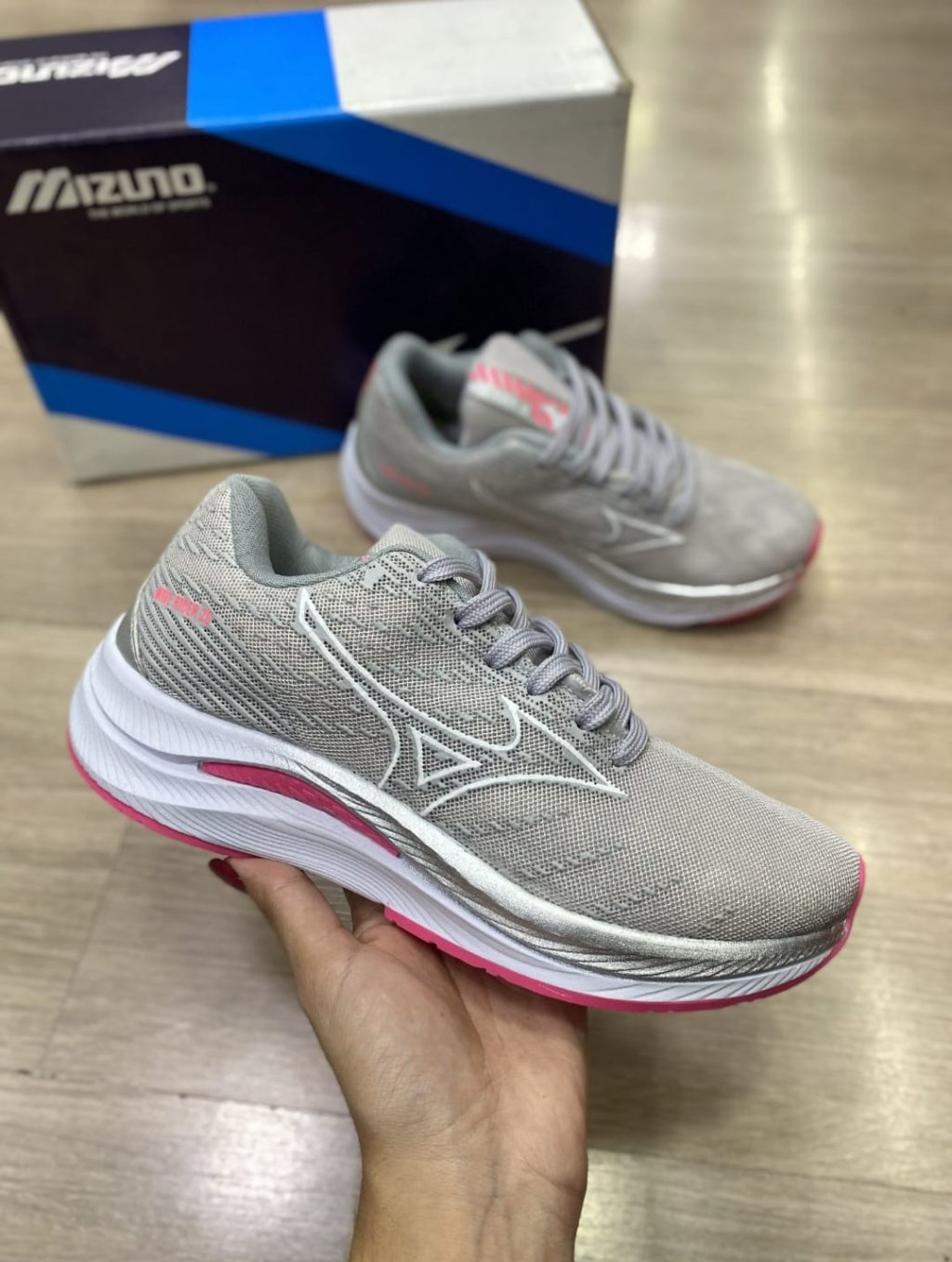 Mizuno wave Rider 26