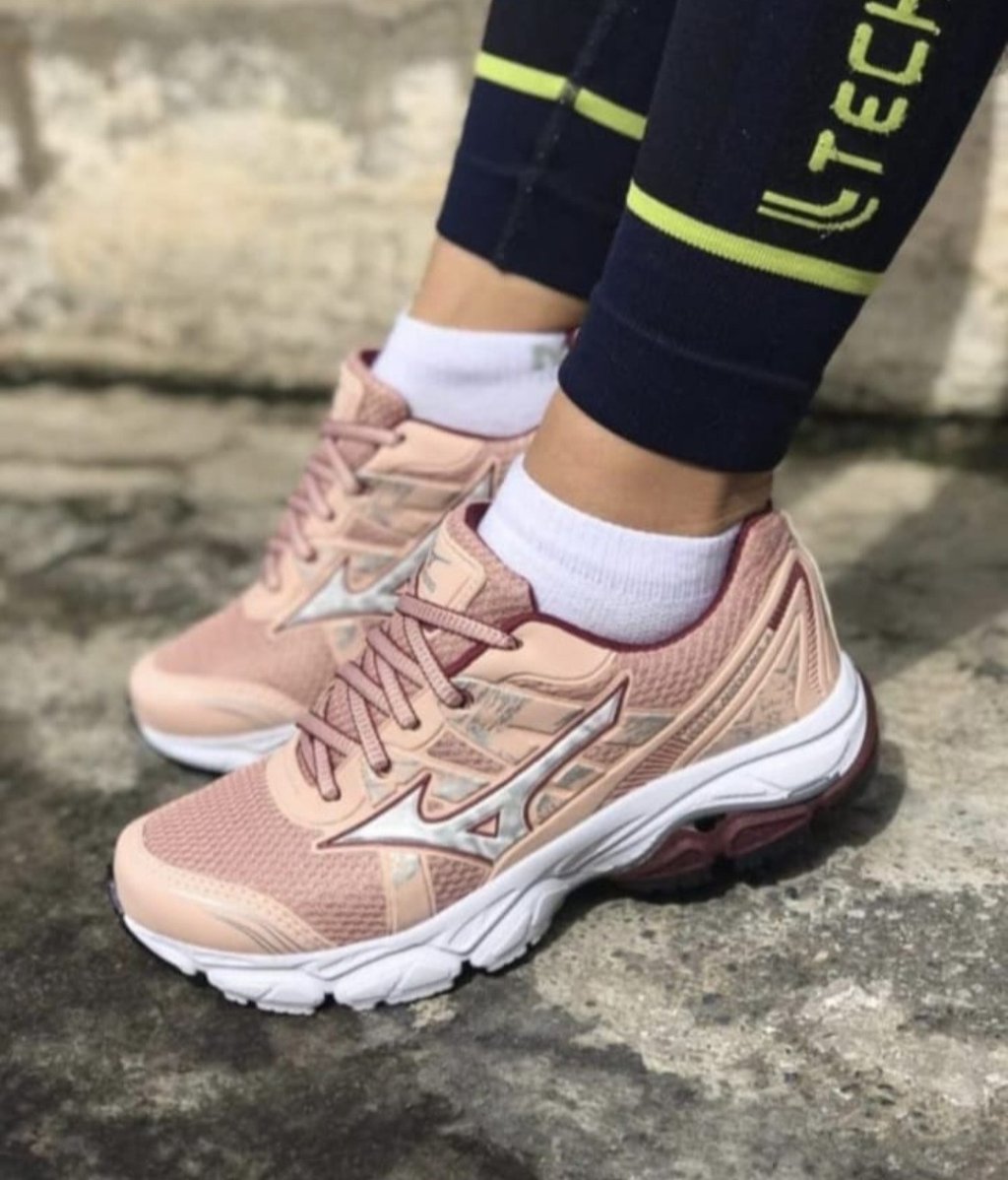 Mizuno nirvana 
