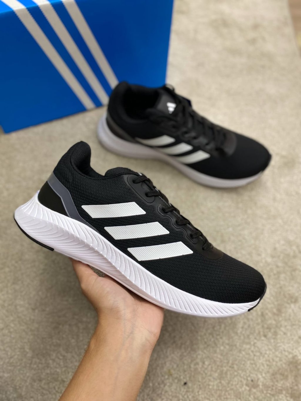 Adidas run falcon 