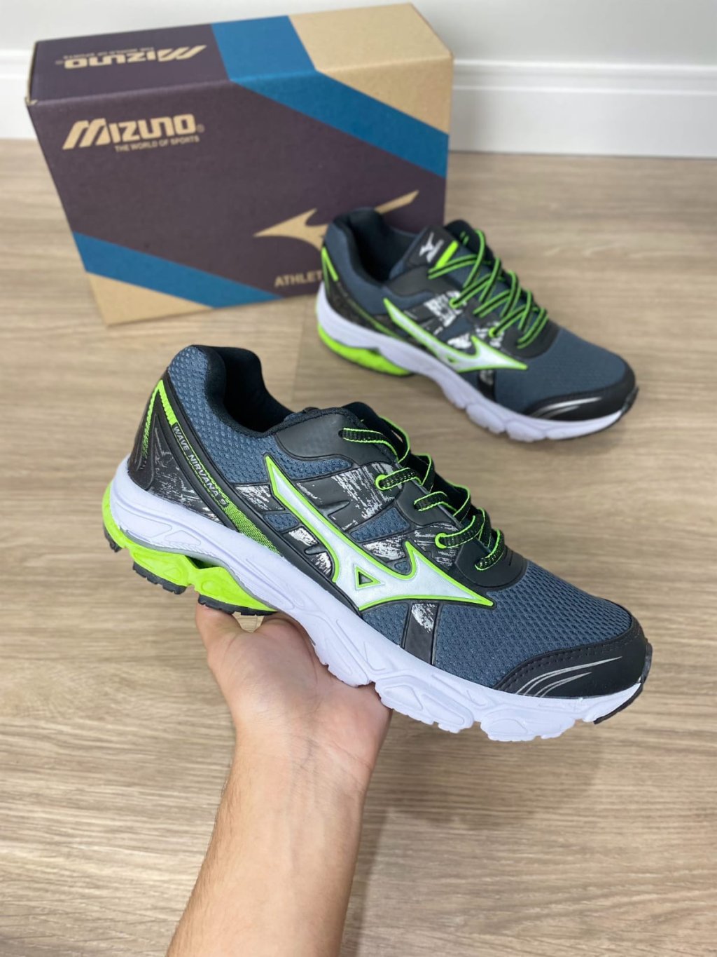 Mizuno Nirvana 