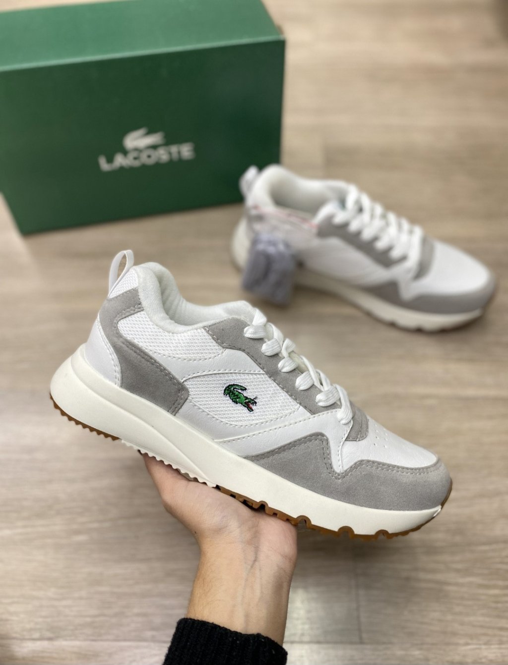 Tênis lacoste 