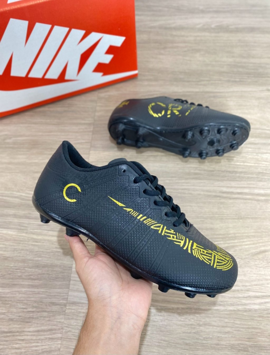 Chuteira Nike campo 