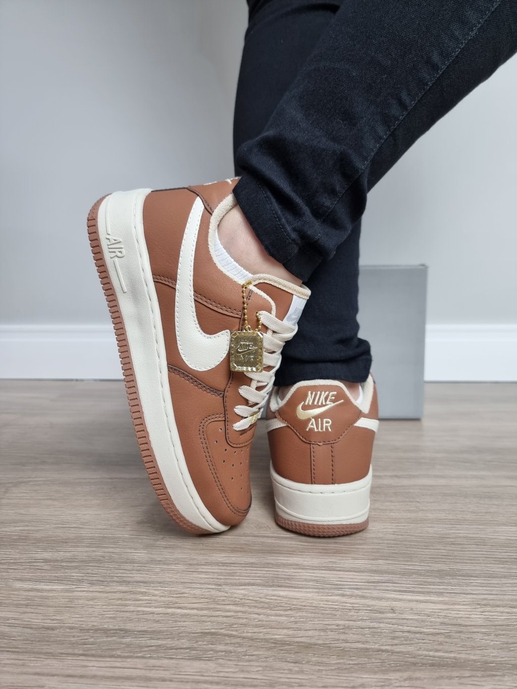 Nike Air Force 1 Low 