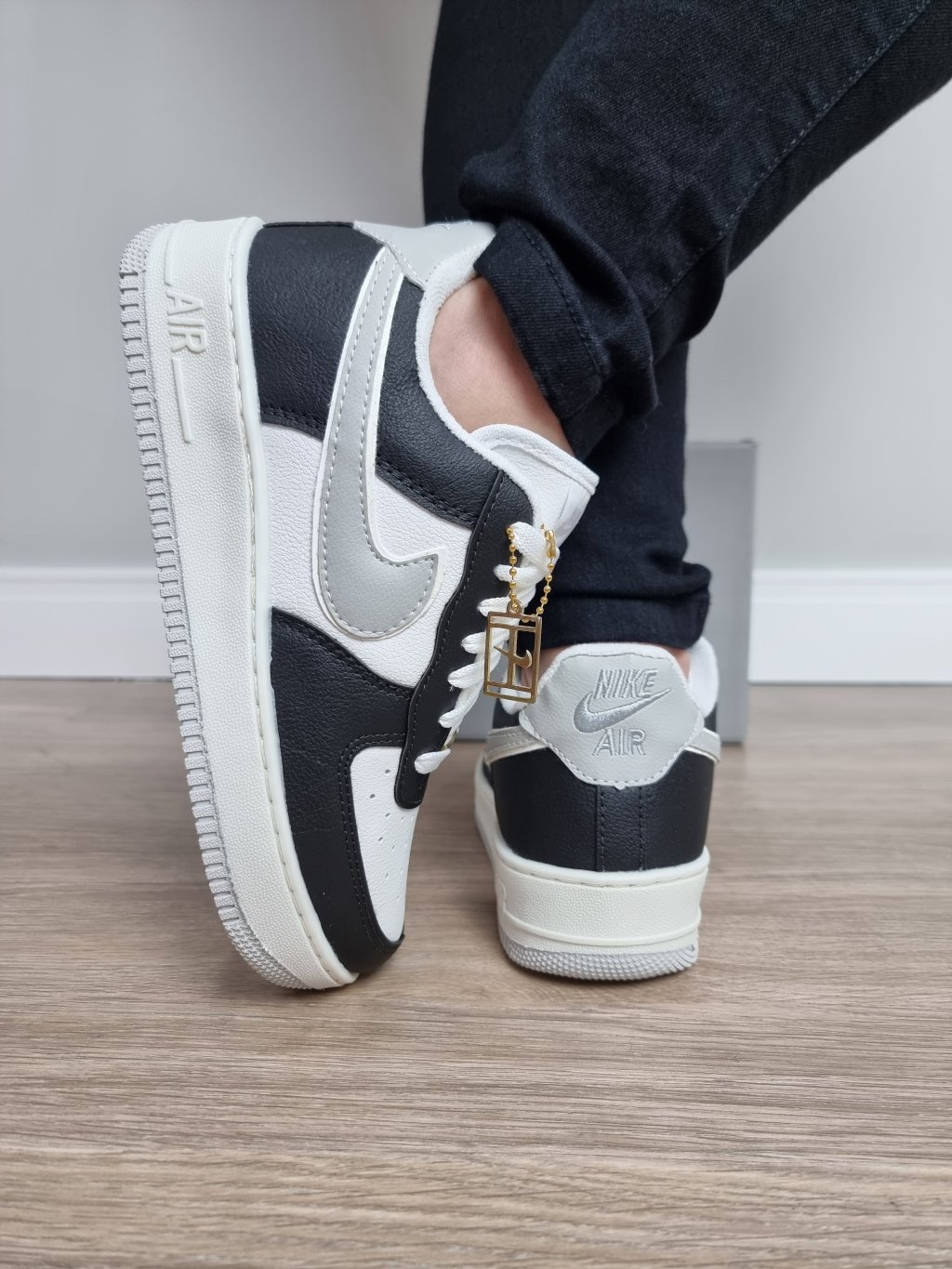 Nike Air force pingente 