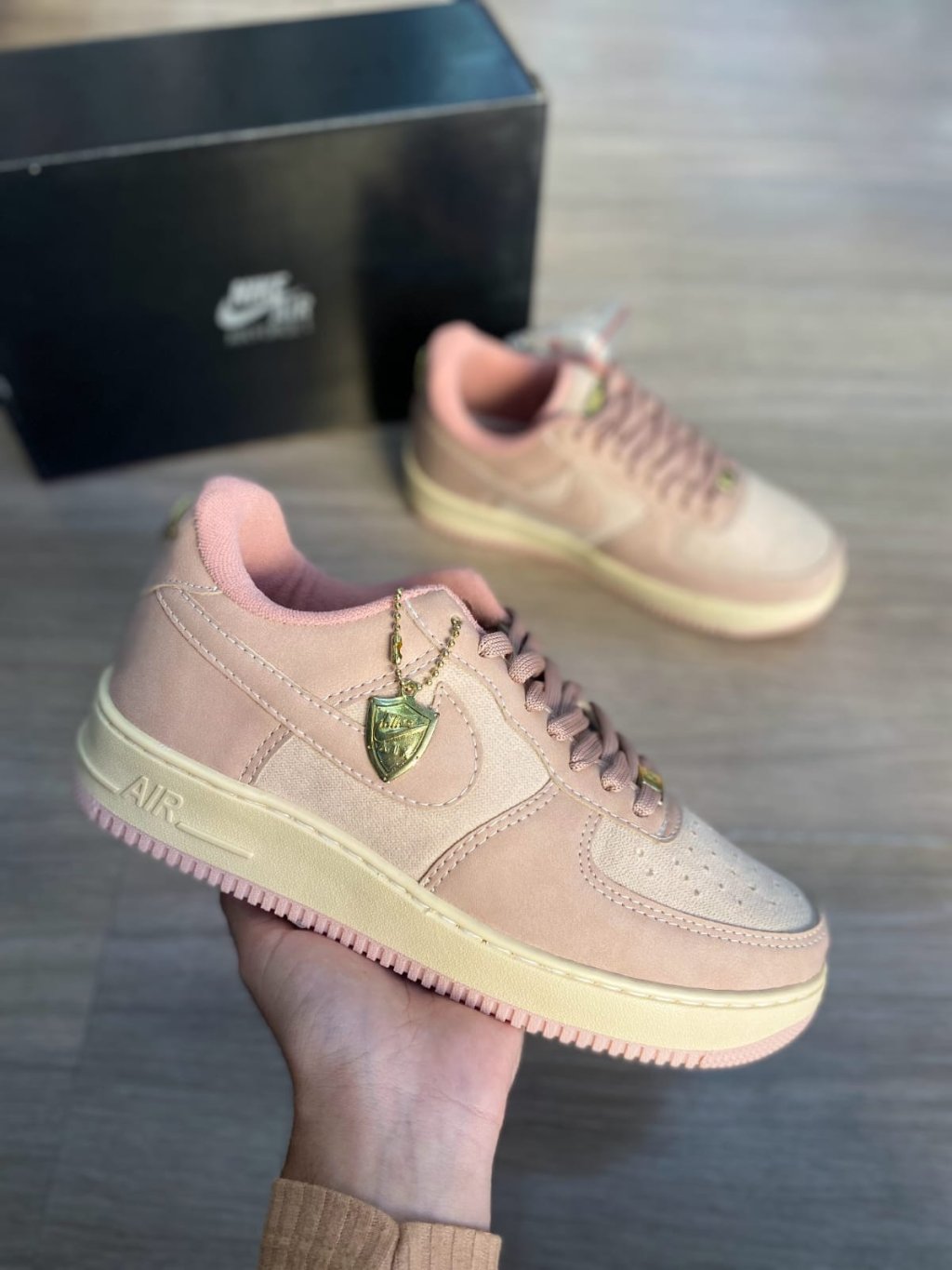Nike Air Force 1 '07 LX