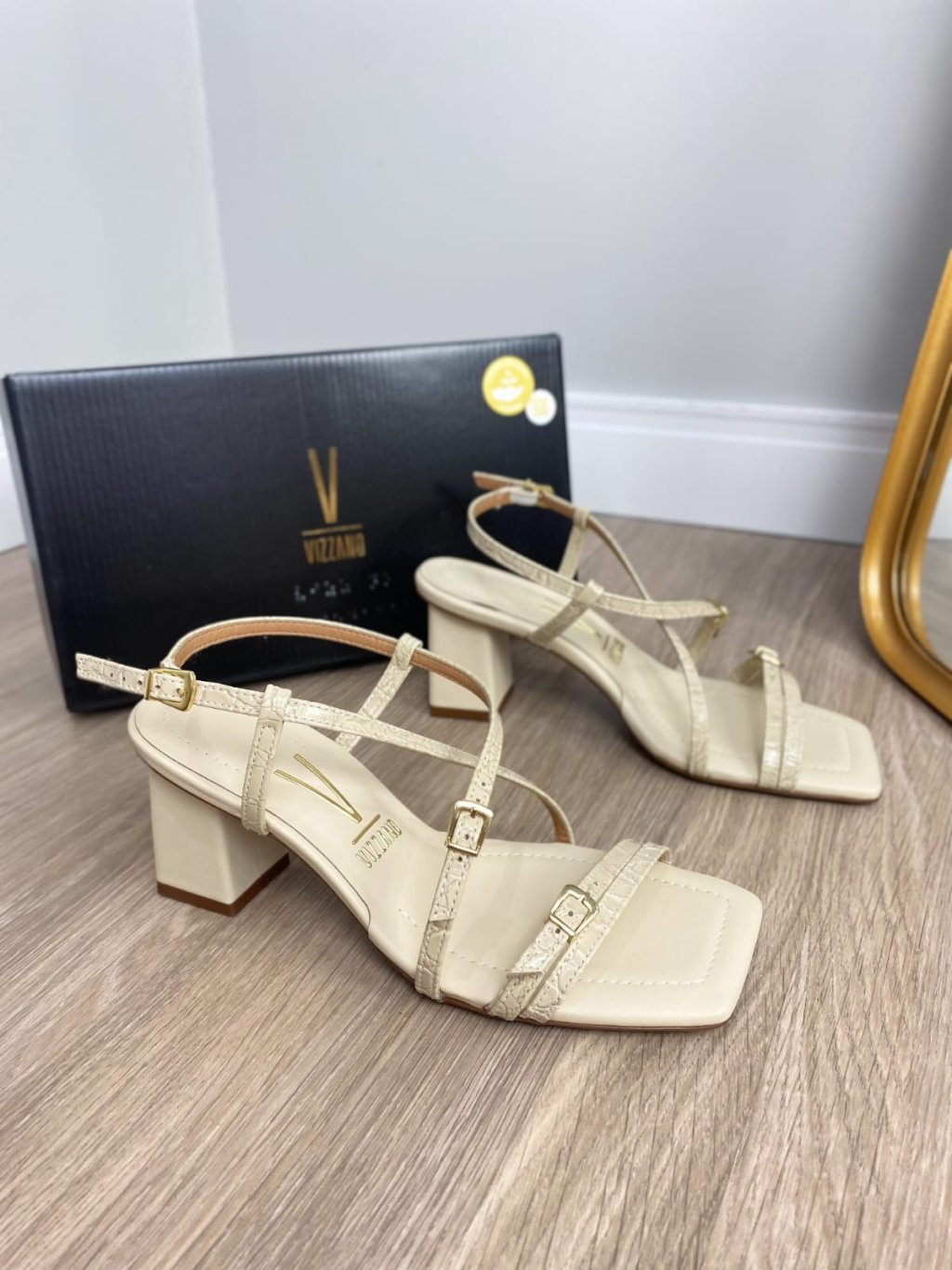 Salto 7cm fivelinhas Vizzano