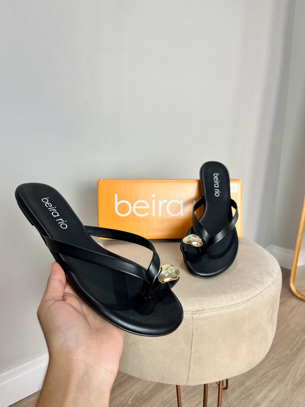 Rasteirinha Beira Rio anel de dedo 