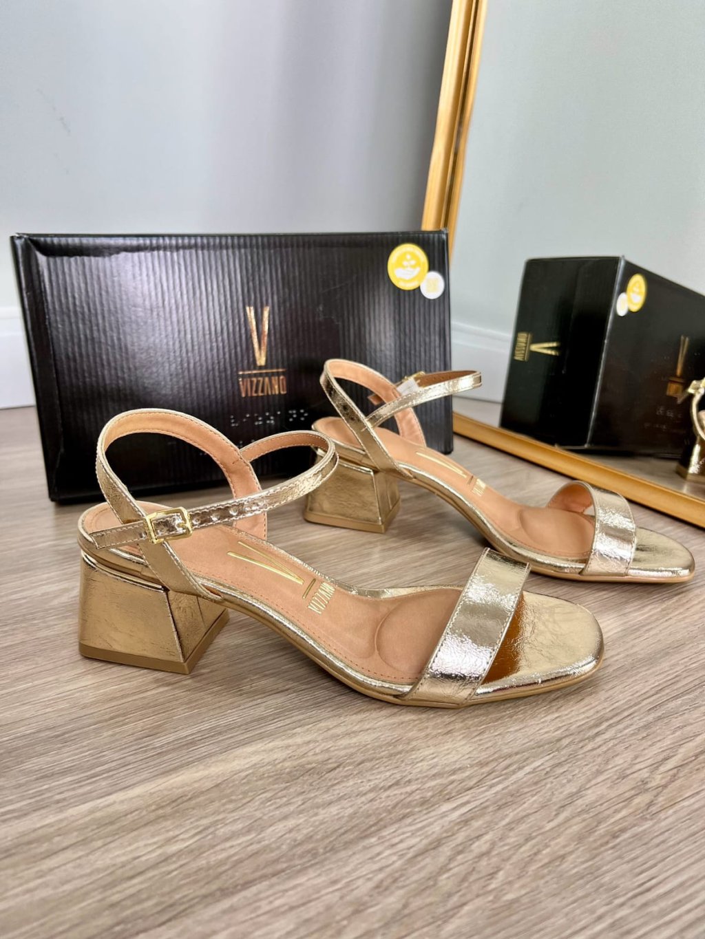 Salto vizzano 5cm clássico ouro 