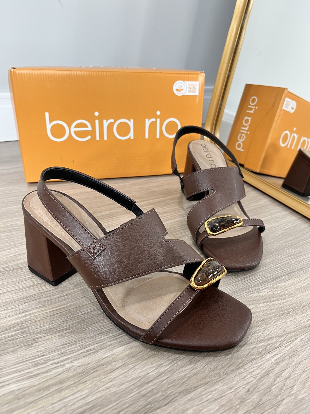 Salto beira rio, pedra dedal, tira com elástico