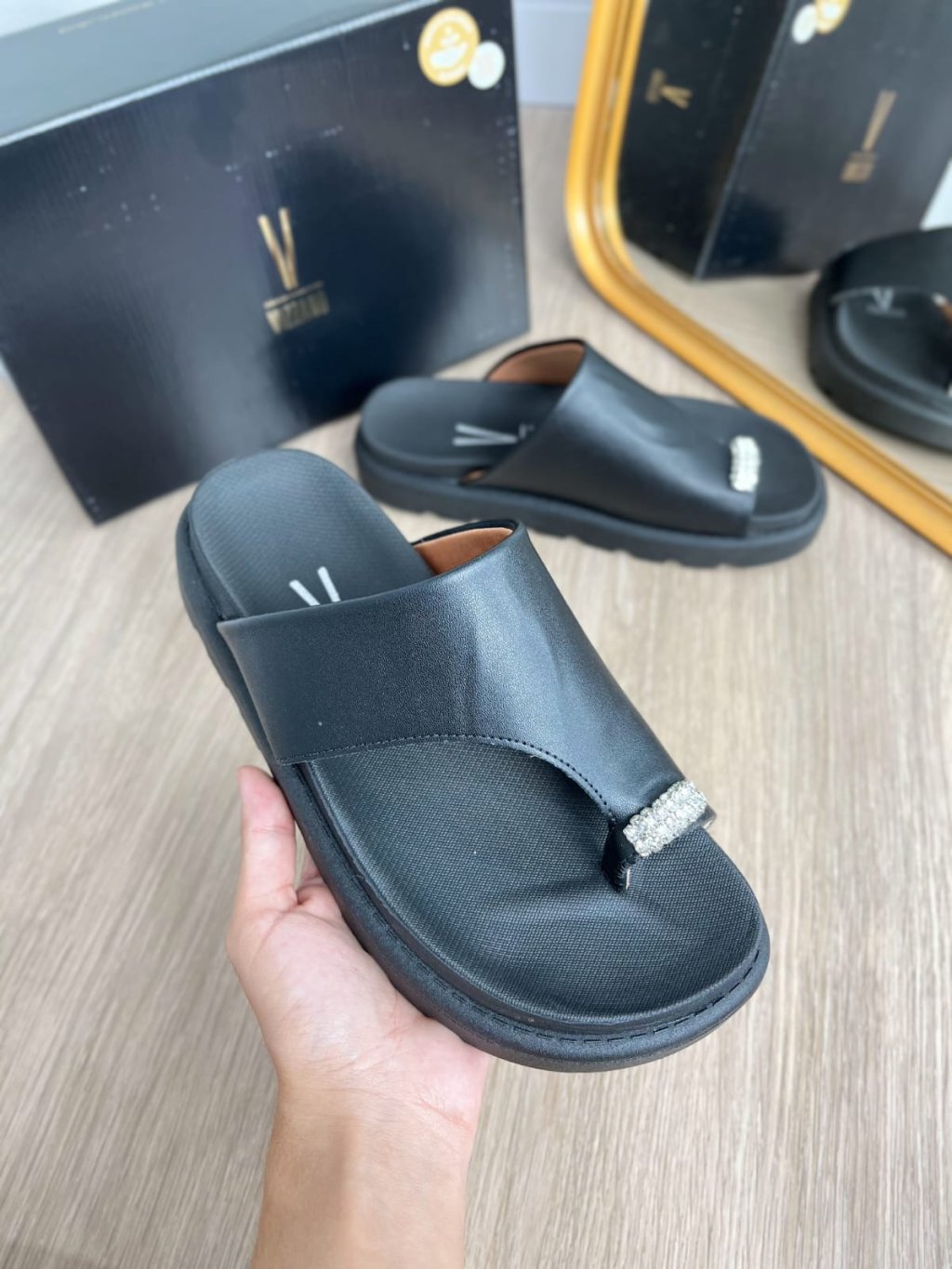 Papete vizzano dedo lateral com strass 