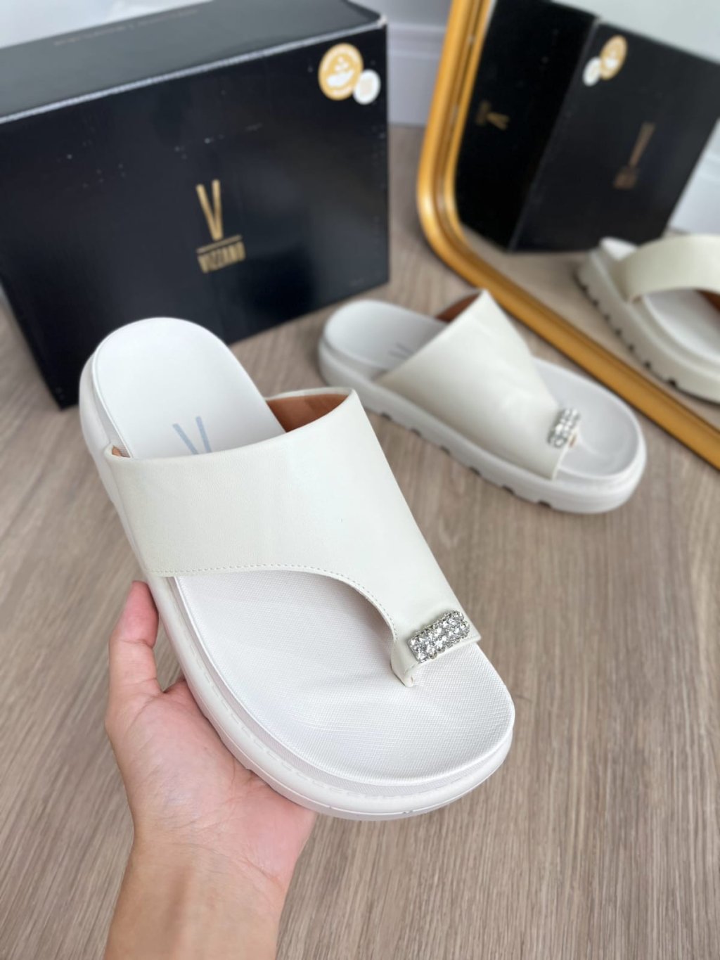 Papete vizzano dedo lateral com strass 