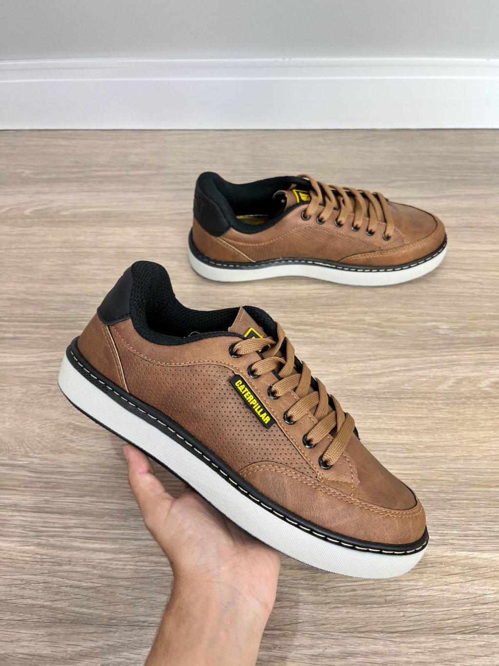 Sapatênis caterpillar 