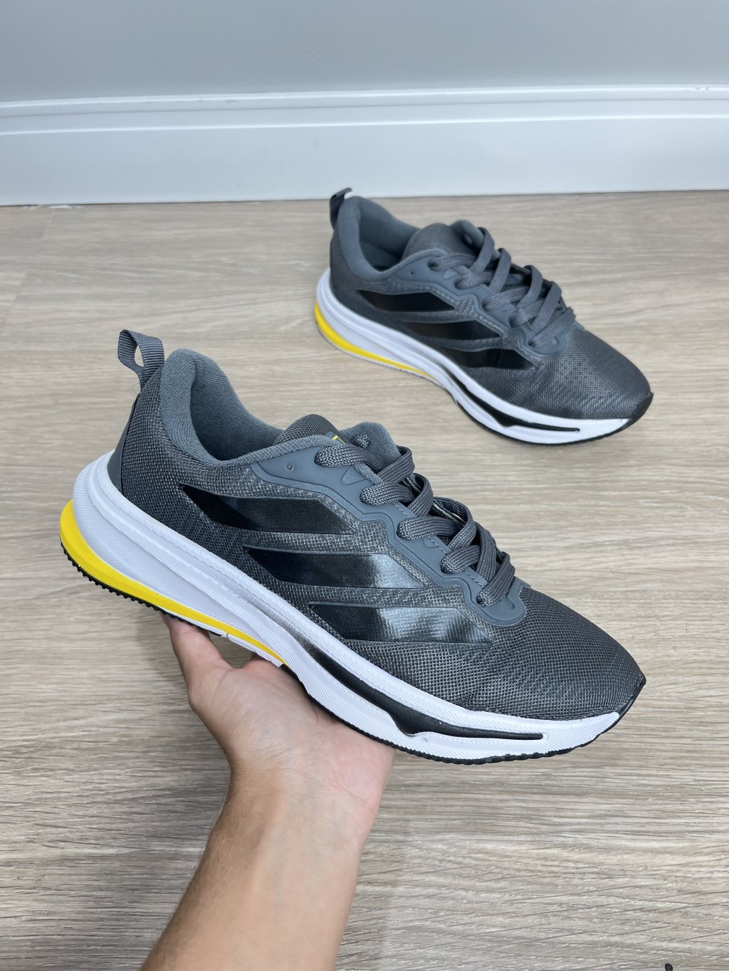 Adidas sl2