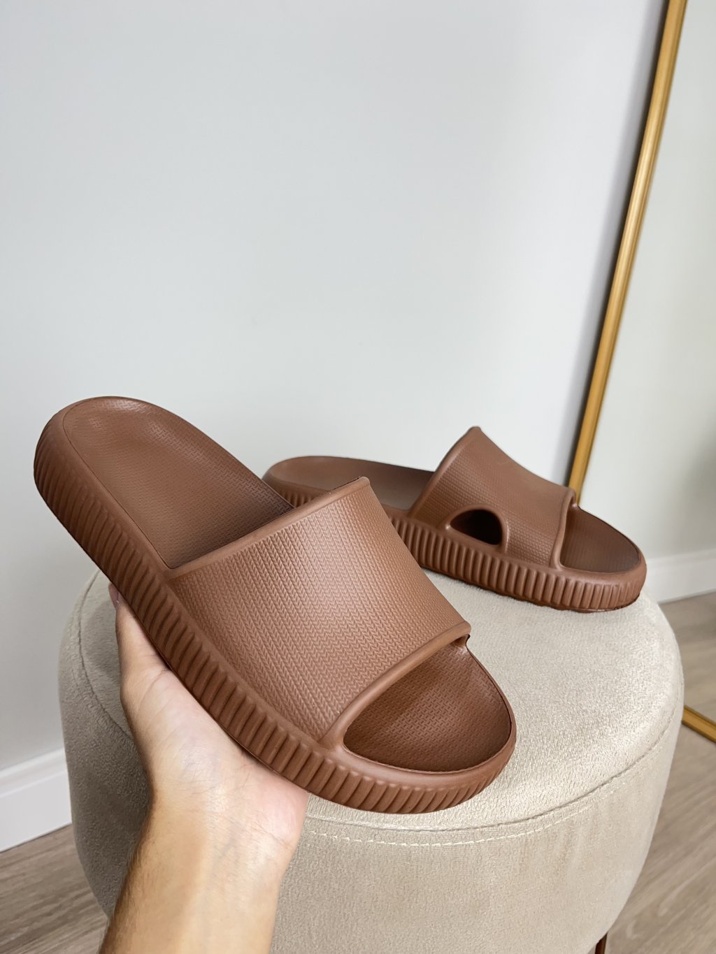 Chinelo nuvem 
