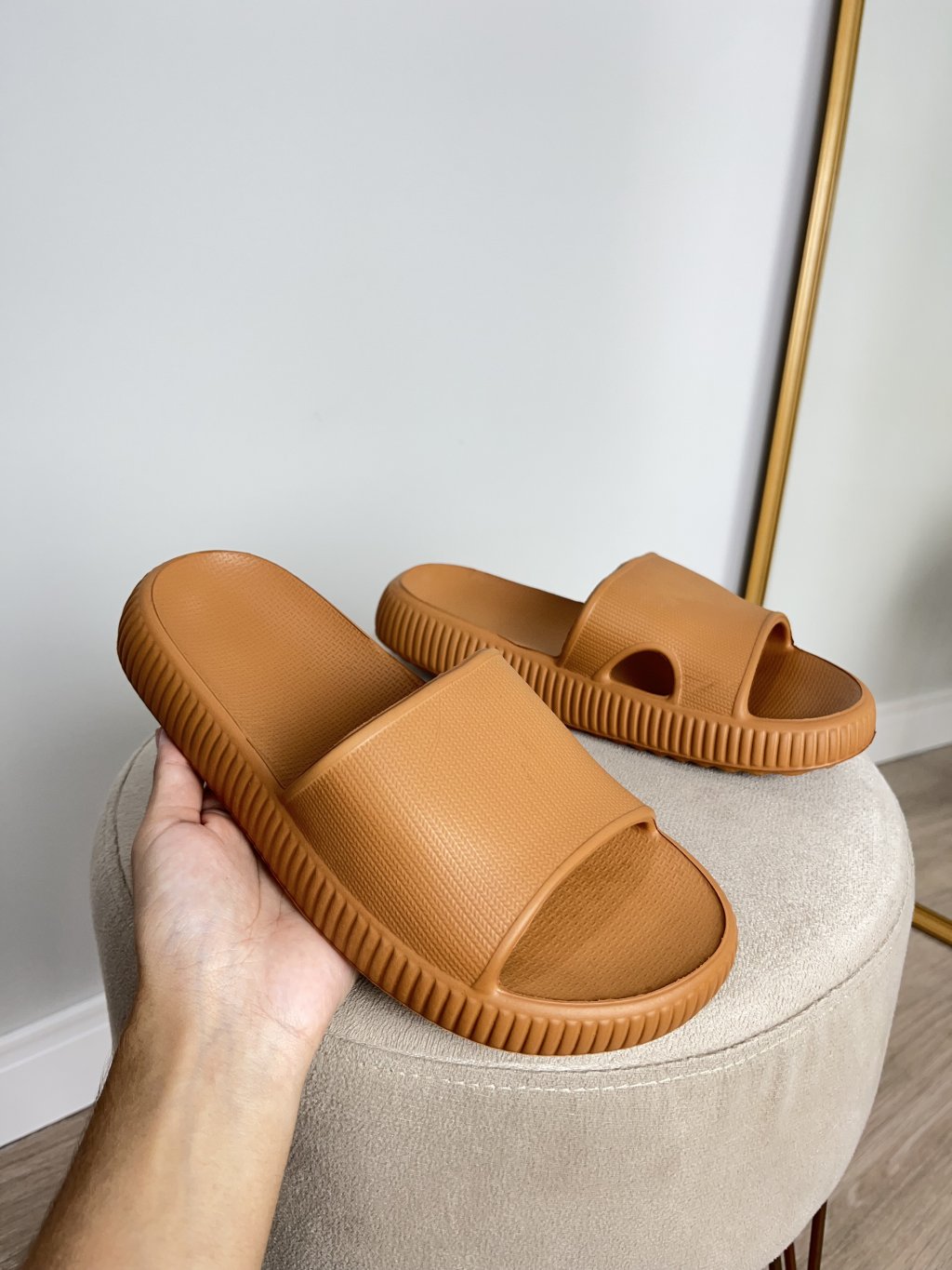 Chinelo nuvem 