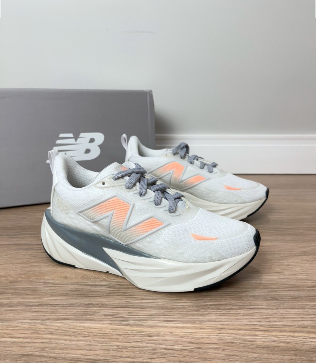 New Balance 808