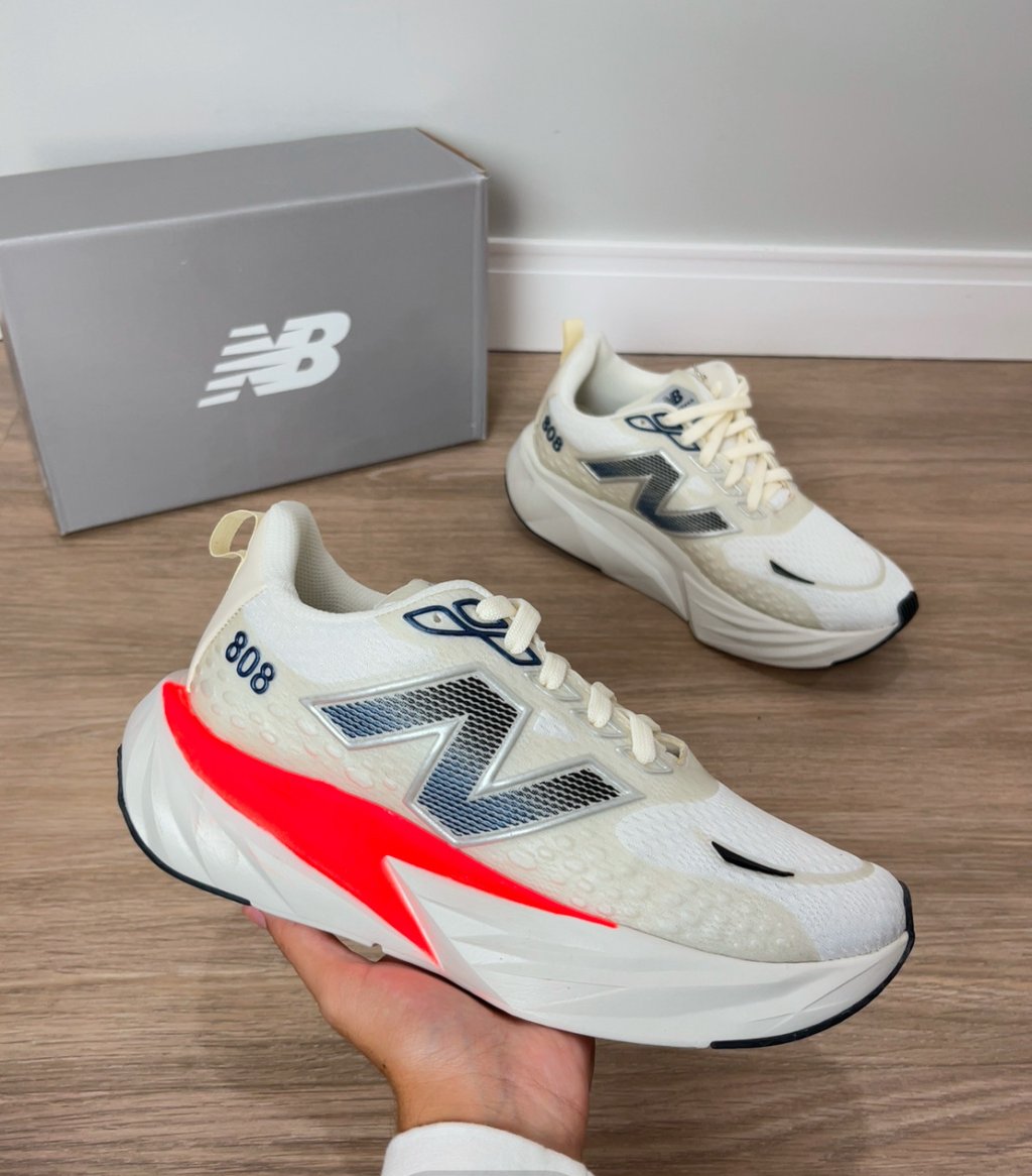 New Balance 808