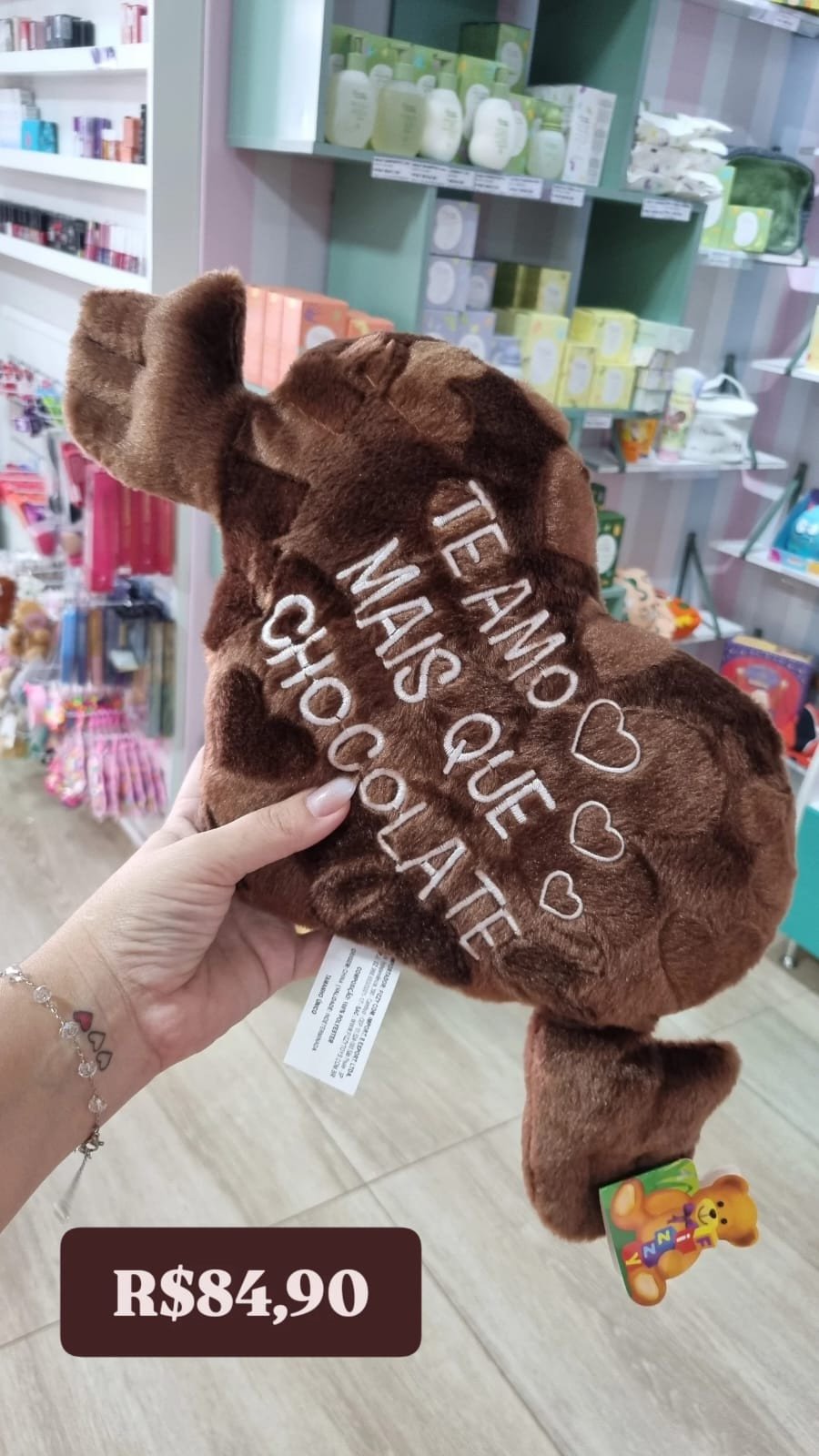 PELÚCIA CORAÇÃO: TE AMO MAIS QUE CHOCOLATE (LETRA DE FORMA)