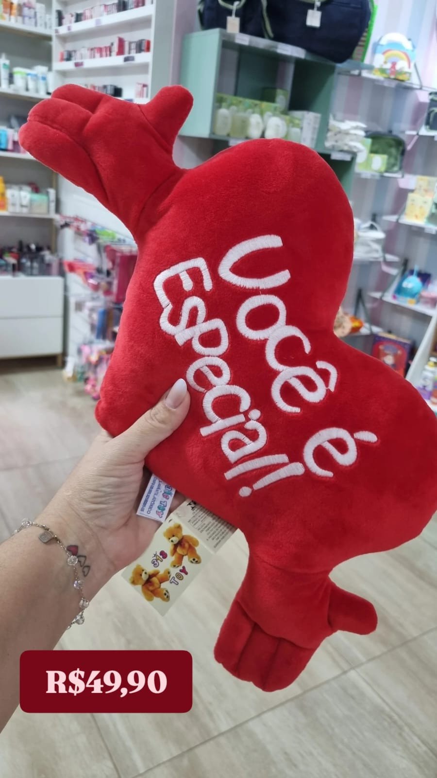 PELÚCIA CORAÇÃO COM BRAÇOS: VOCÊ É ESPECIAL