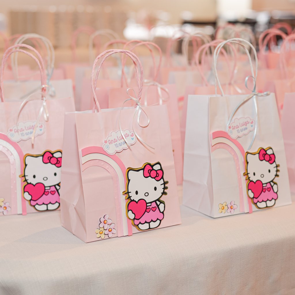 Sacolinhas personalizadas - Hello Kitty