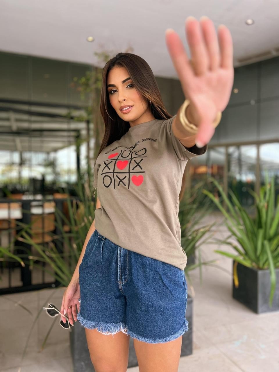 T-SHIRT FEMININA - ALGODÃO PENTEADO