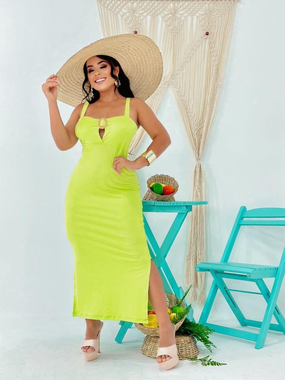 VESTIDO LONGO C/FIVELA NO BUSTO 