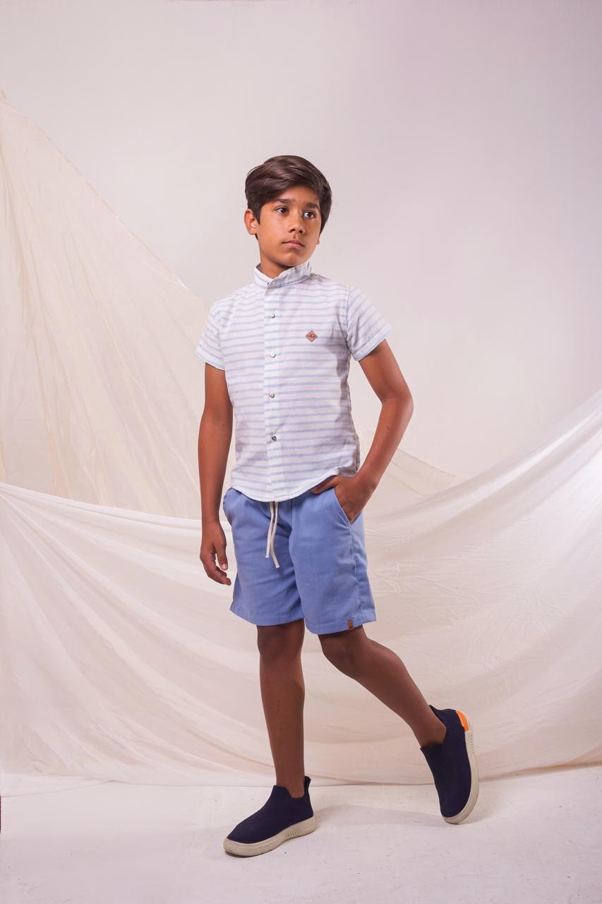 CAMISA INF. LISTRA PADRE C/BOTÃO FIO TINTO 