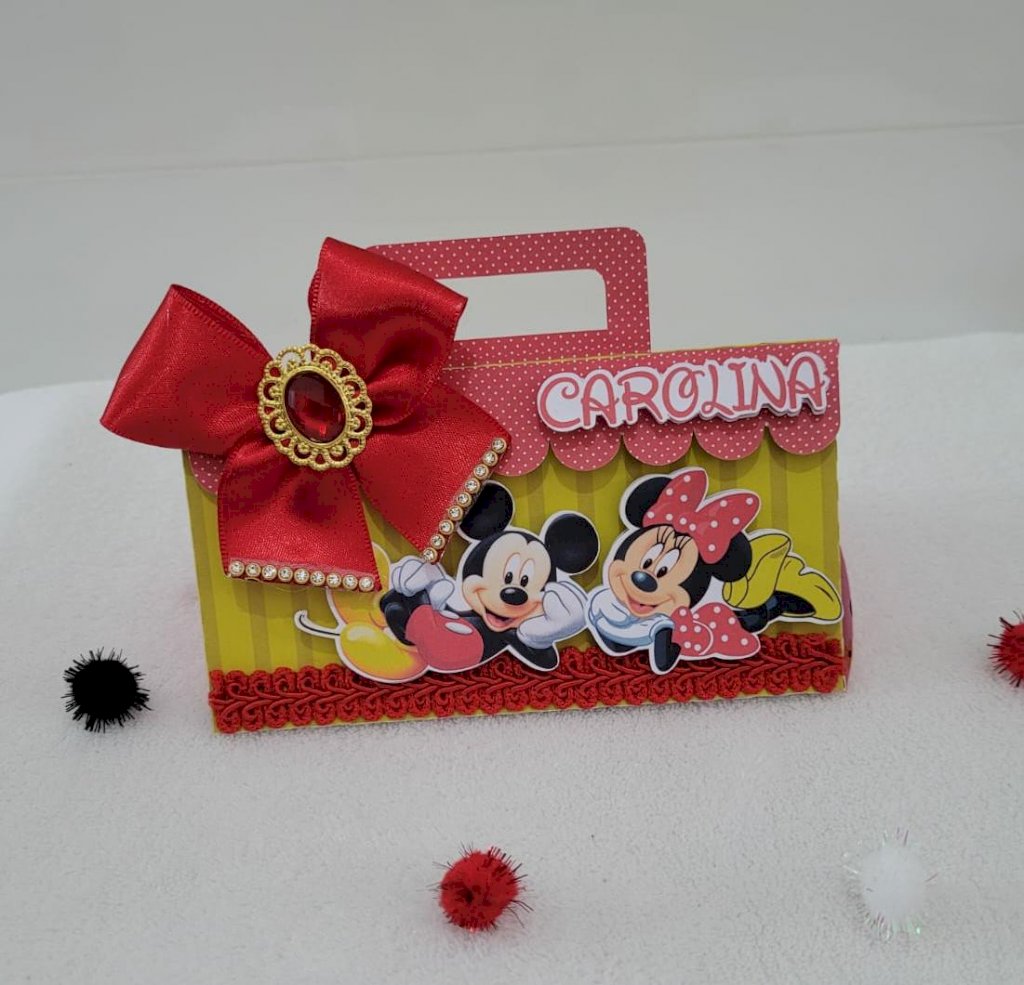 Triangular Super Luxo