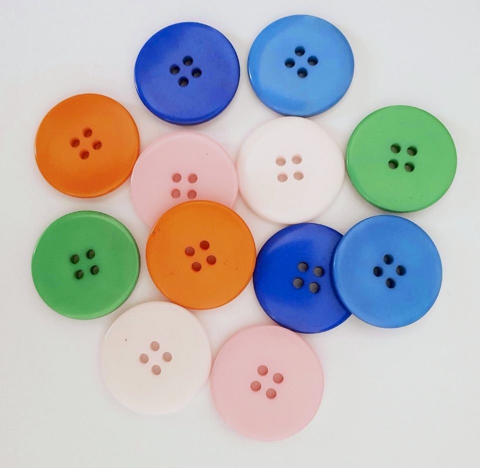 BOTOES 6057/24 LISO 1,00CM UND BOTAO