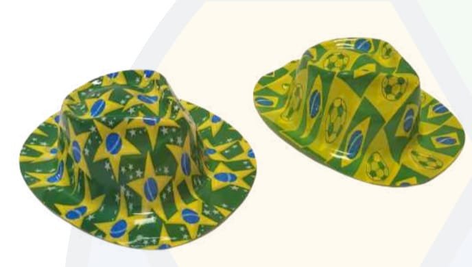 CHAPEU EM PLASTICO SORTIDO BRASIL