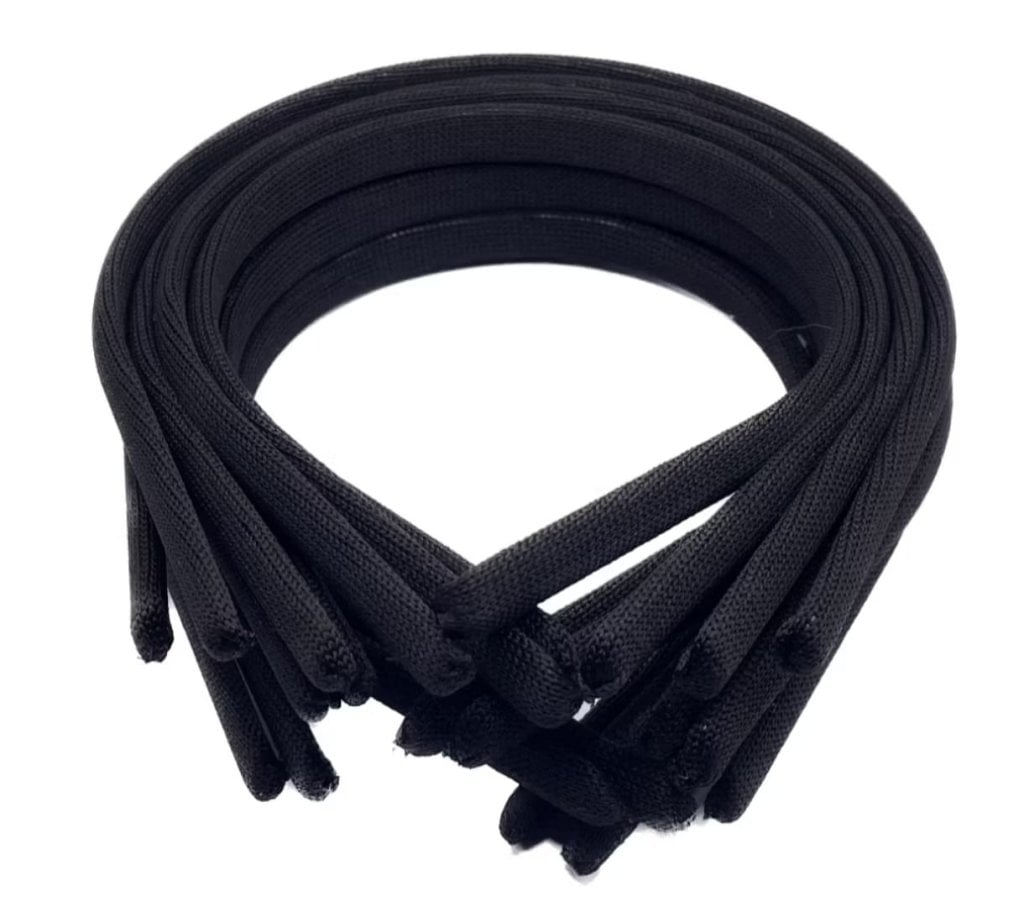 TIARA ENCAPADA PRETO UND